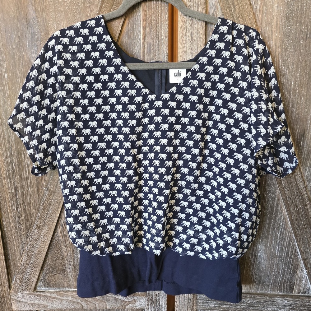 Cabi Shirt Women's Size S Navy & White Parade Elephant Print Flowy V Neck Blouse